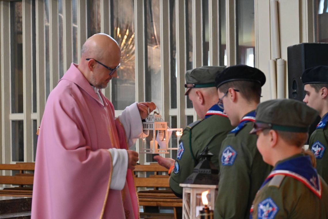 Betlejemskie Światło Pokoju w Gostyninie Betlejemskie Światło Pokoju w Gostyninie