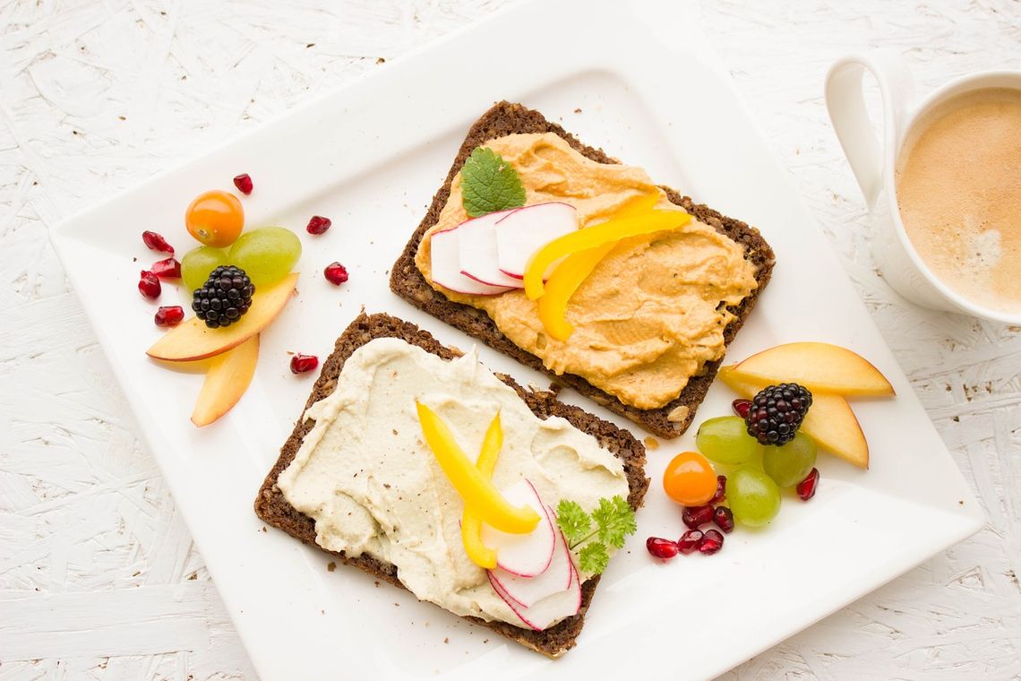 Catering pudełkowy dla pracowników biurowych: Zdrowe jedzenie w miejscu pracy