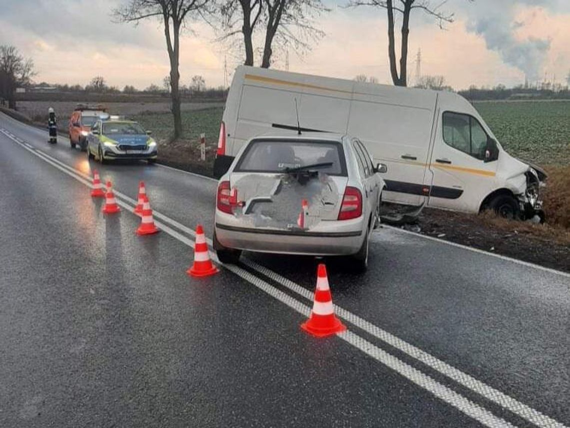 Czołowe zderzenie na DK60 pod Płockiem