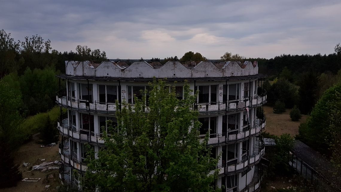 Czy w Okrąglakach straszy? PRL-owski sen, który zmienił się w koszmar