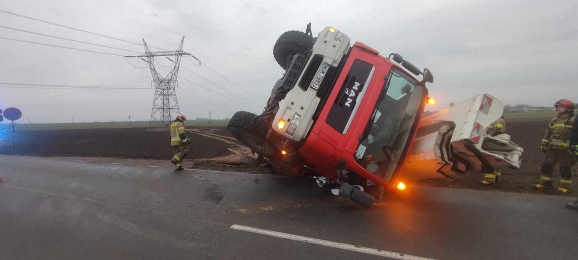 Dźwig przewrócił się w Ciółkowie