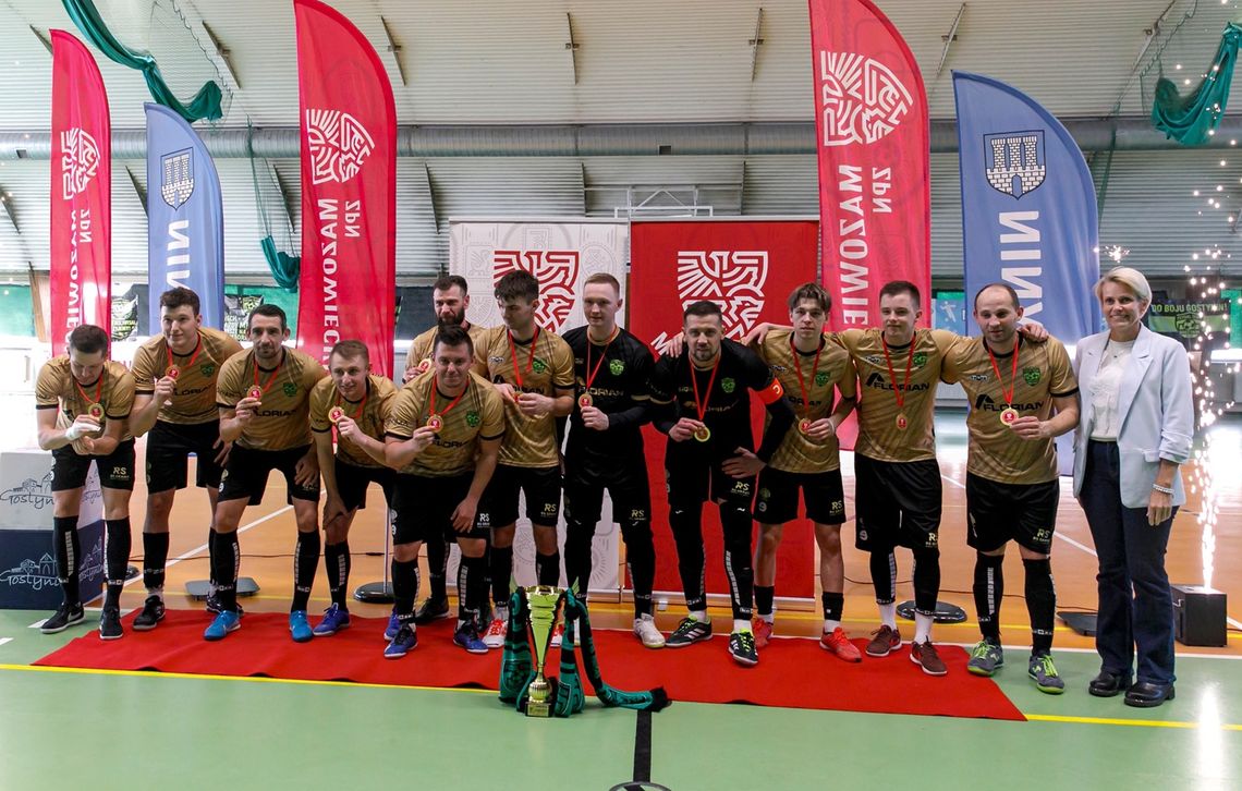Futsal Team Gostynin wygrywa 3. Ligę! Emocjonujący mecz finałowy zapewnia awans Futsal Team Gostynin wygrywa 3. Ligę! Emocjonujący mecz finałowy zapewnia awans