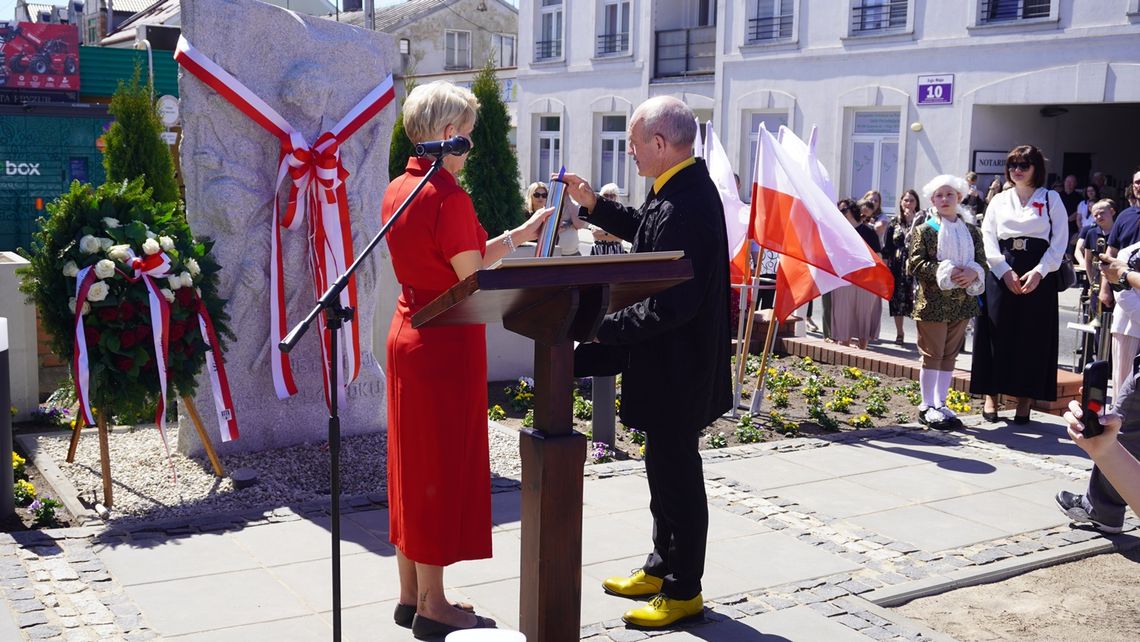 Odsłonięto pomnik upamiętniający uchwalenie Konstytucji 3 maja 1791 roku