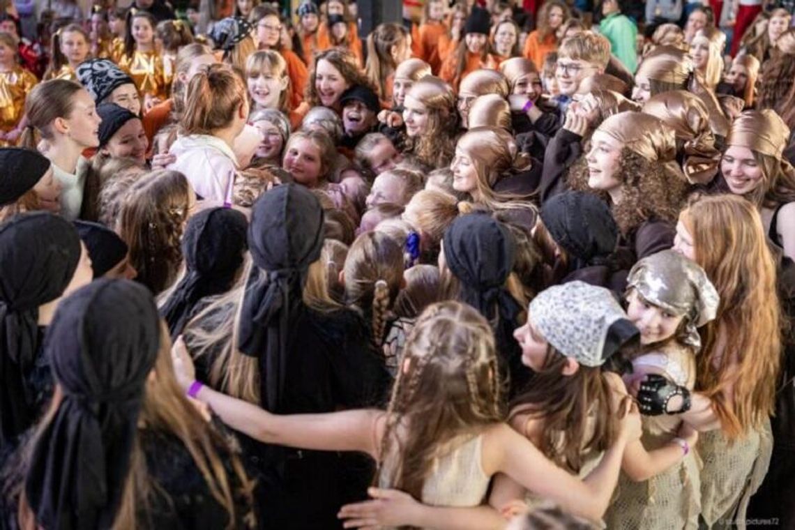 Gostynińskie grupy taneczne na Show Me Your Dance w Łącku