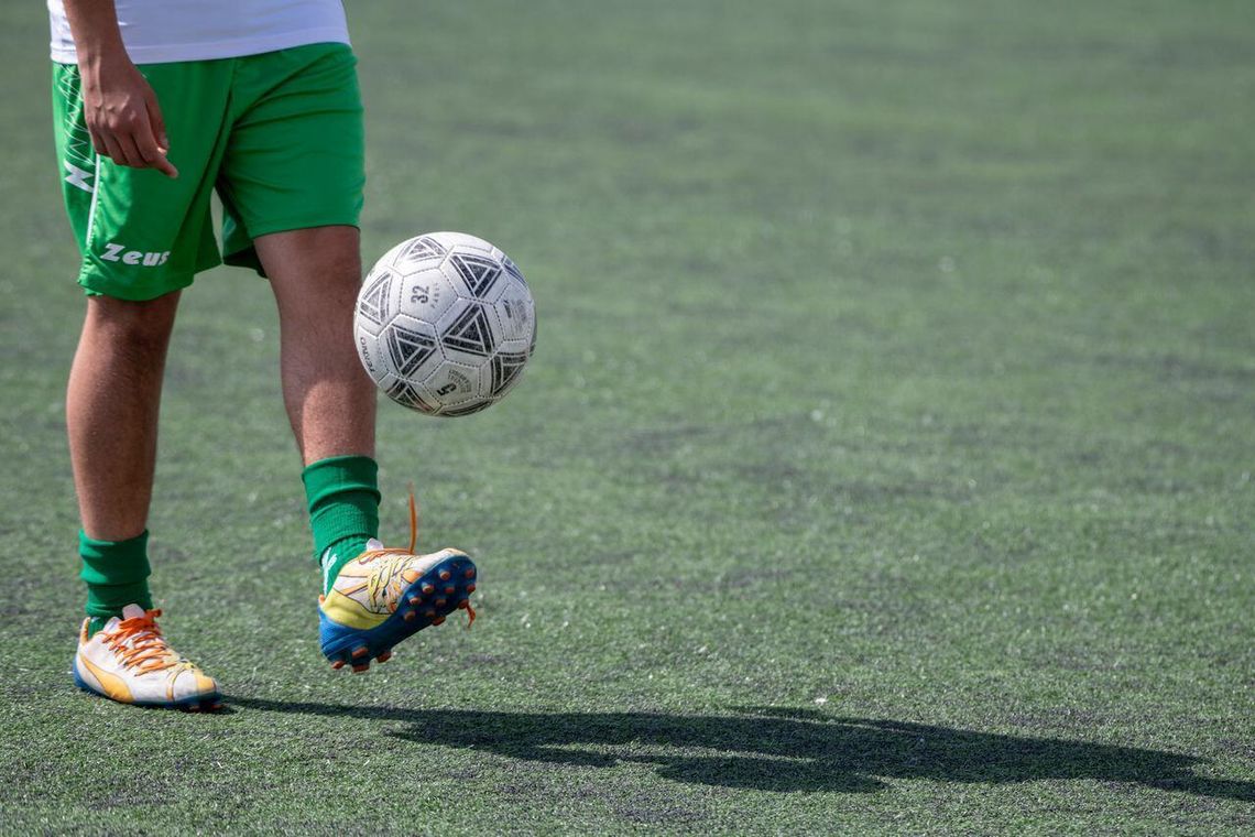 Jak zmieniał się poziom sportowy Premier League na przestrzeni dekad?