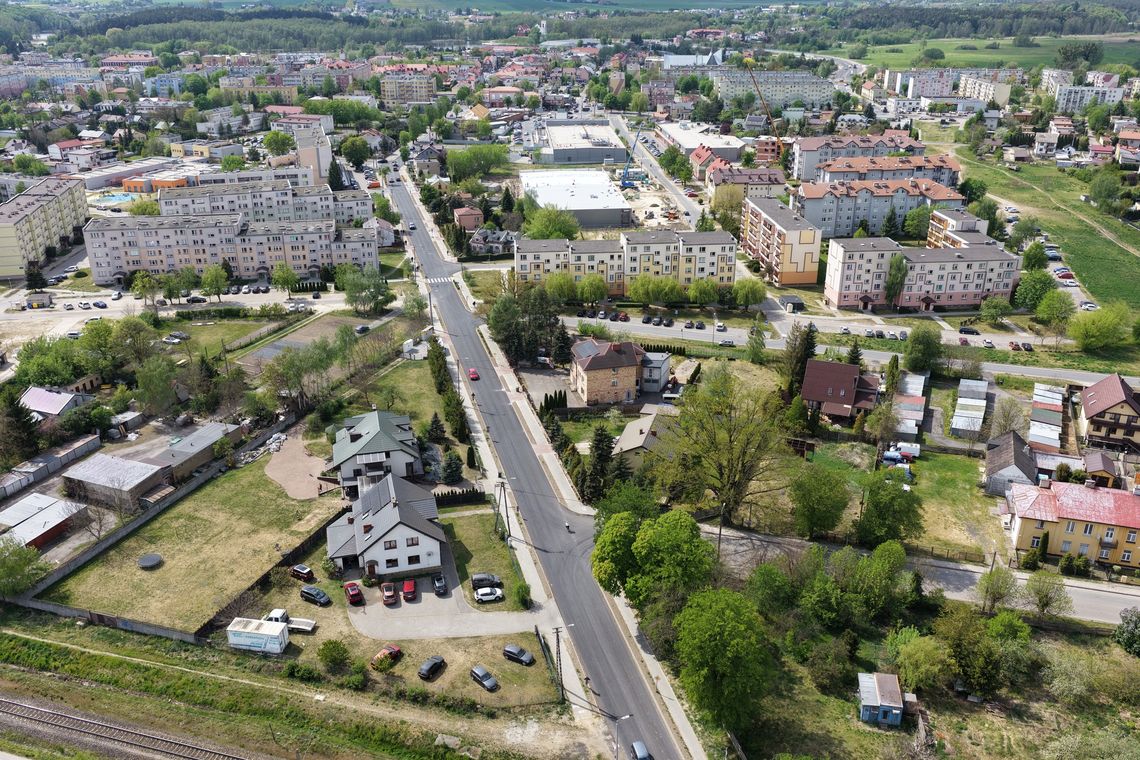 Oddanie do użytku wyremontowanej drogi powiatowej nr 1452W - ul. Czapskiego Oddanie do użytku wyremontowanej drogi powiatowej nr 1452W - ul. Czapskiego