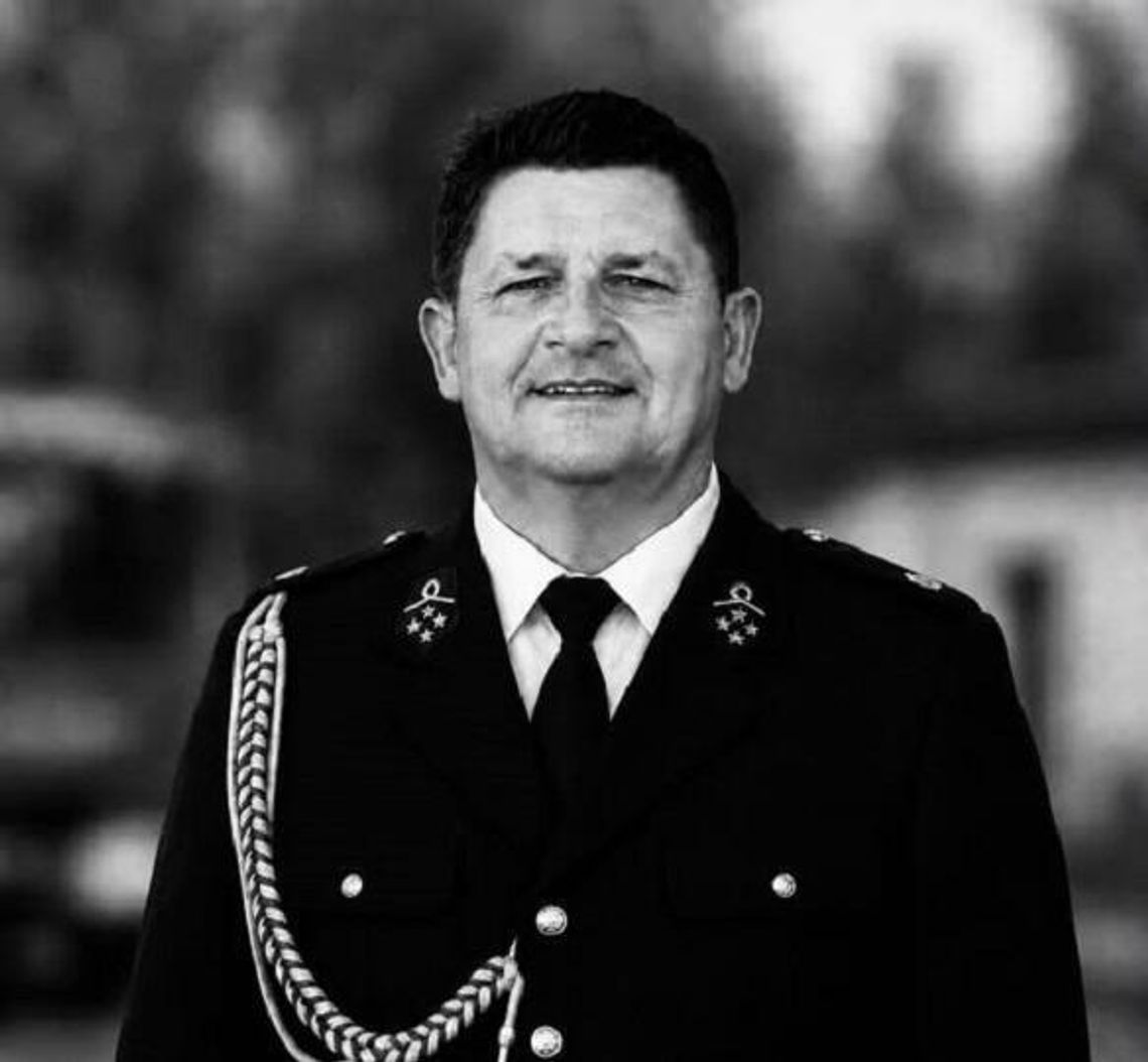 OSP w Helenowie żegna prezesa Artura Rędzikowskiego OSP w Helenowie żegna prezesa Artura Rędzikowskiego