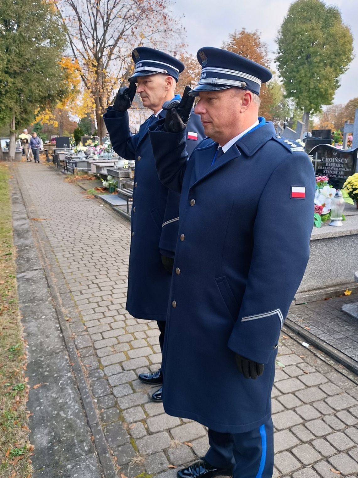 Pamięć, która łączy pokolenia – hołd dla przedwojennego komendanta gostynińskiej Policji