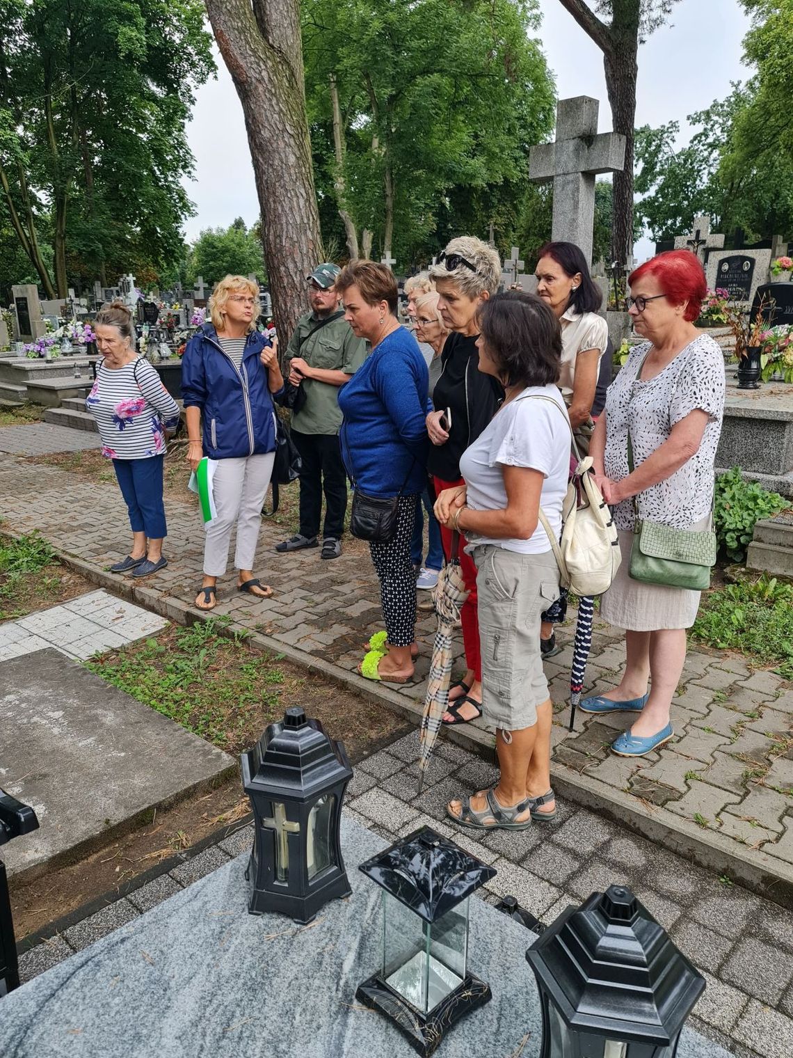 Piąty spacer po Gostyninie pn. „Nekropolie śladami historii” zakończony