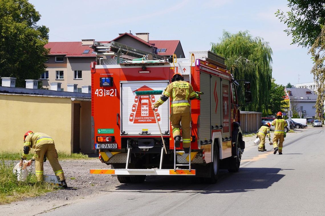 Plama oleju na Spółdzielczej