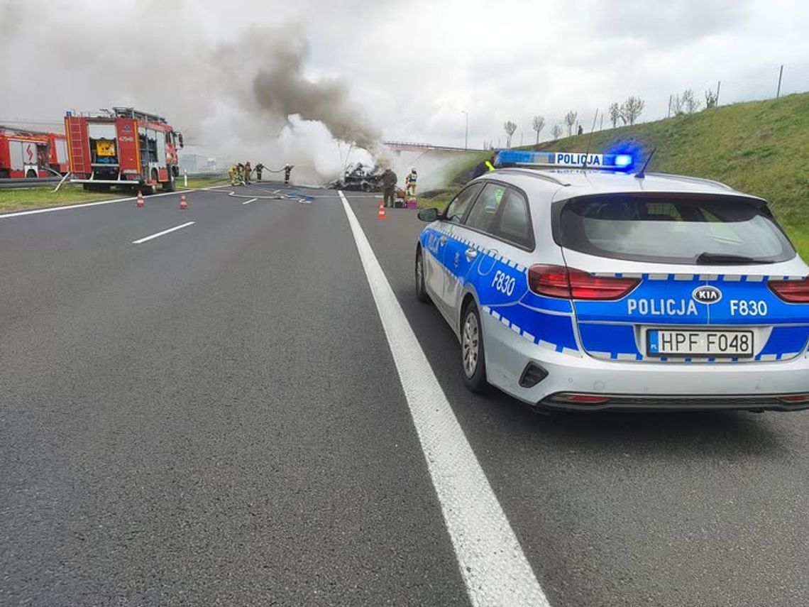 Pożar ciężarówki zablokował autostradę A1 Pożar ciężarówki zablokował autostradę A1