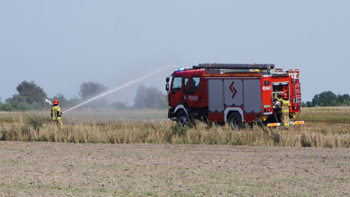 Pożar rżyska w Babach Dolnych