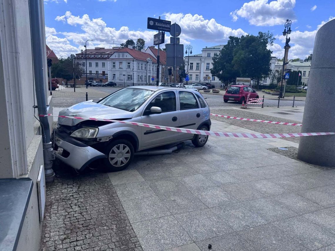 80-latek stracił panowanie nad pojazdem 80-latek stracił panowanie nad pojazdem