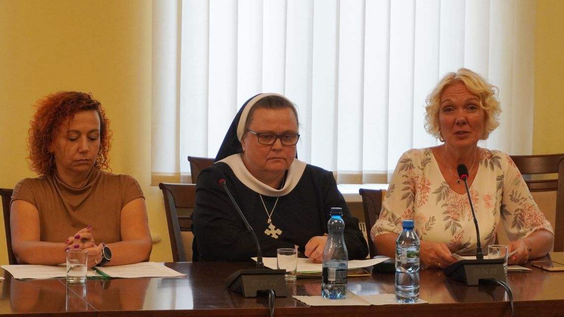 Rada Powiatu przyjęła informacje od dyrektorów placówek oświatowych