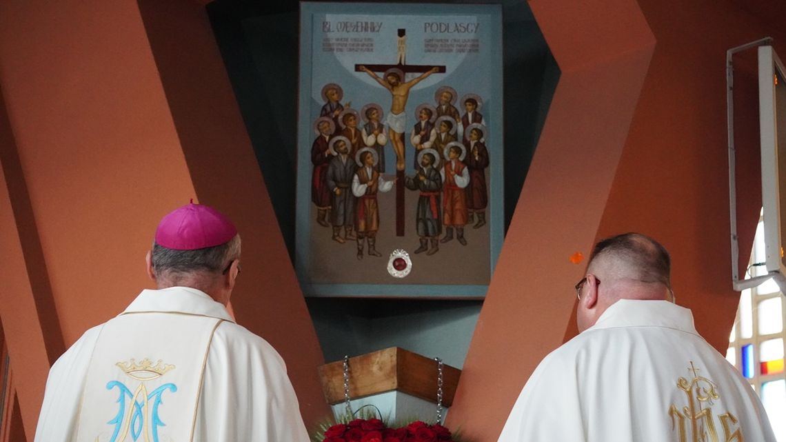 Relikwie męczenników z Pratulina wprowadzone do parafii św. Marcina
