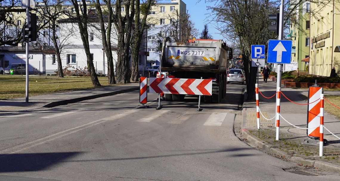 Rozpoczął się remont ulicy Dmowskiego