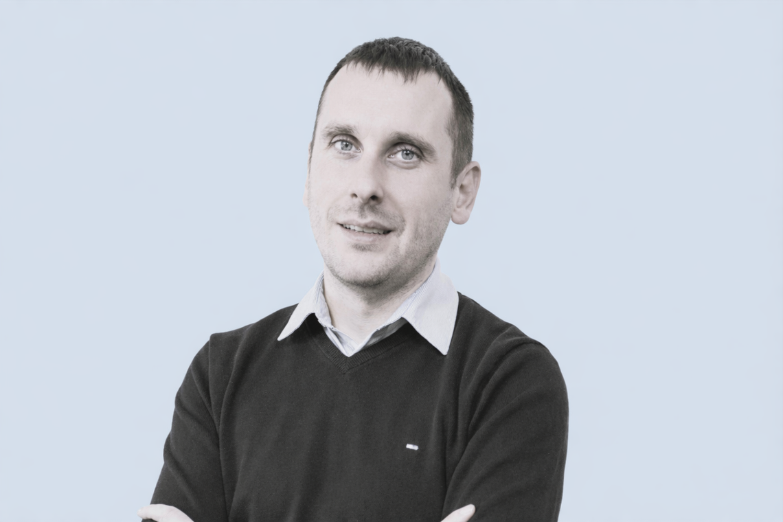 Smaki Wielkanocy. Tradycyjne potrawy na świątecznym stole i w koszyku święconki Smaki Wielkanocy. Tradycyjne potrawy na świątecznym stole i w koszyku święconki