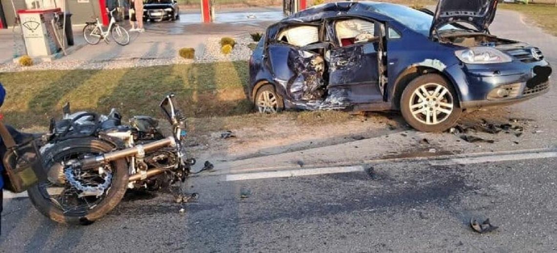 Śmiertelny wypadek z udziałem motocyklisty. Policjanci apelują o ostrożność i rozwagę na drodze!