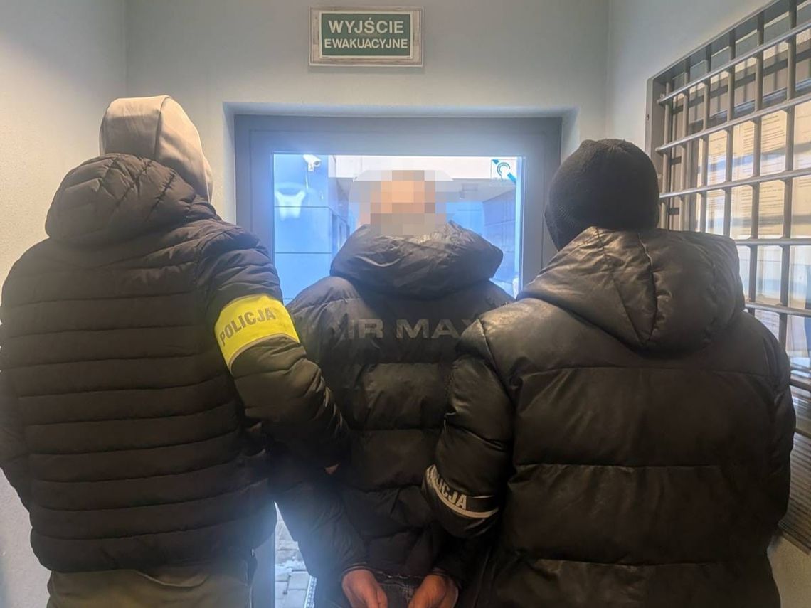 Sprawca kradzieży rozbójniczej w rękach policjantów