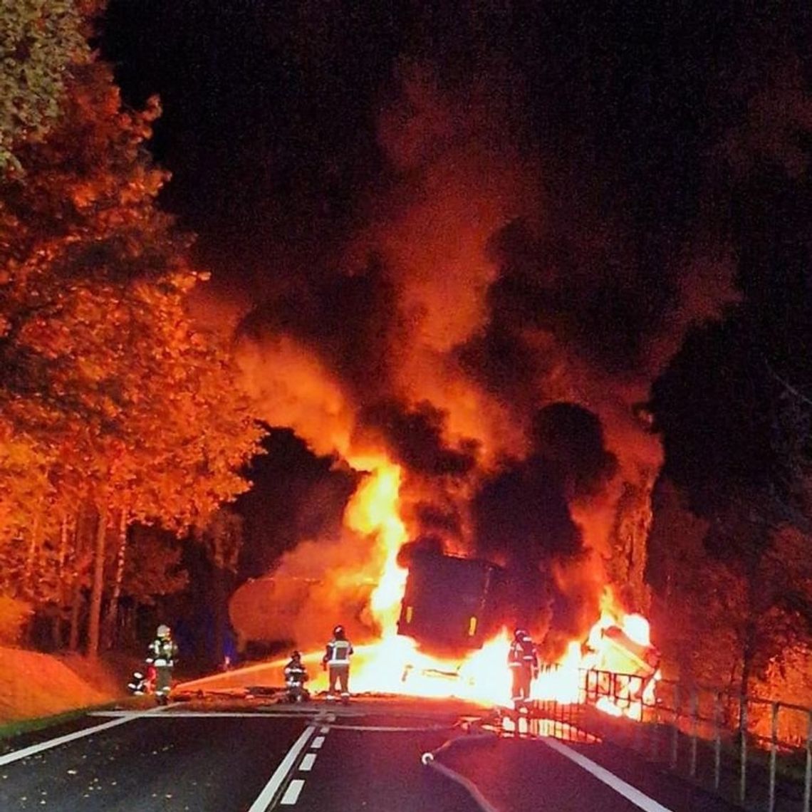 Strażak OSP Helenów poniósł śmierć na miejscu w tragicznym wypadku pod Grójcem