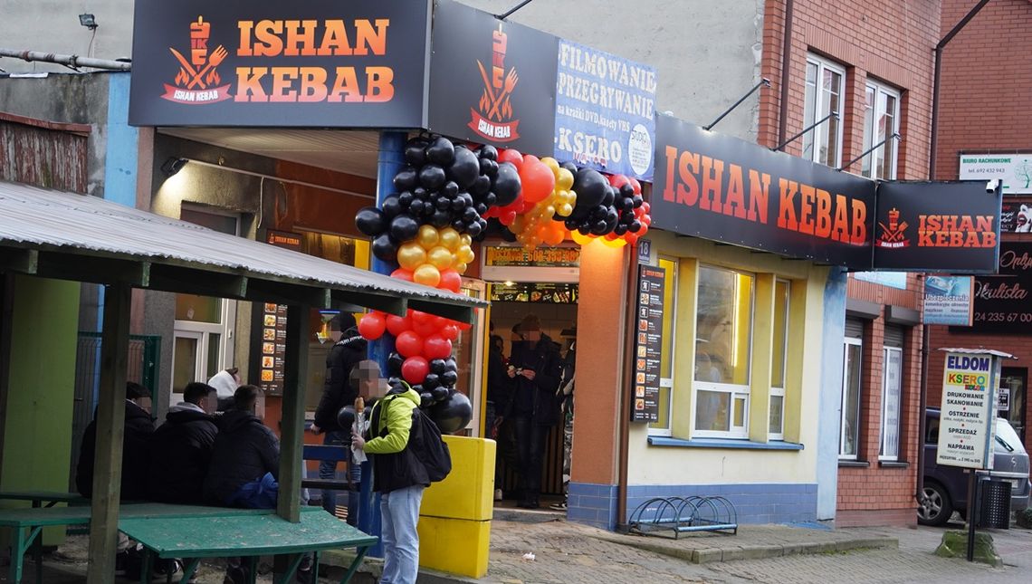 Tłumy na otwarciu Ishan Kebaba