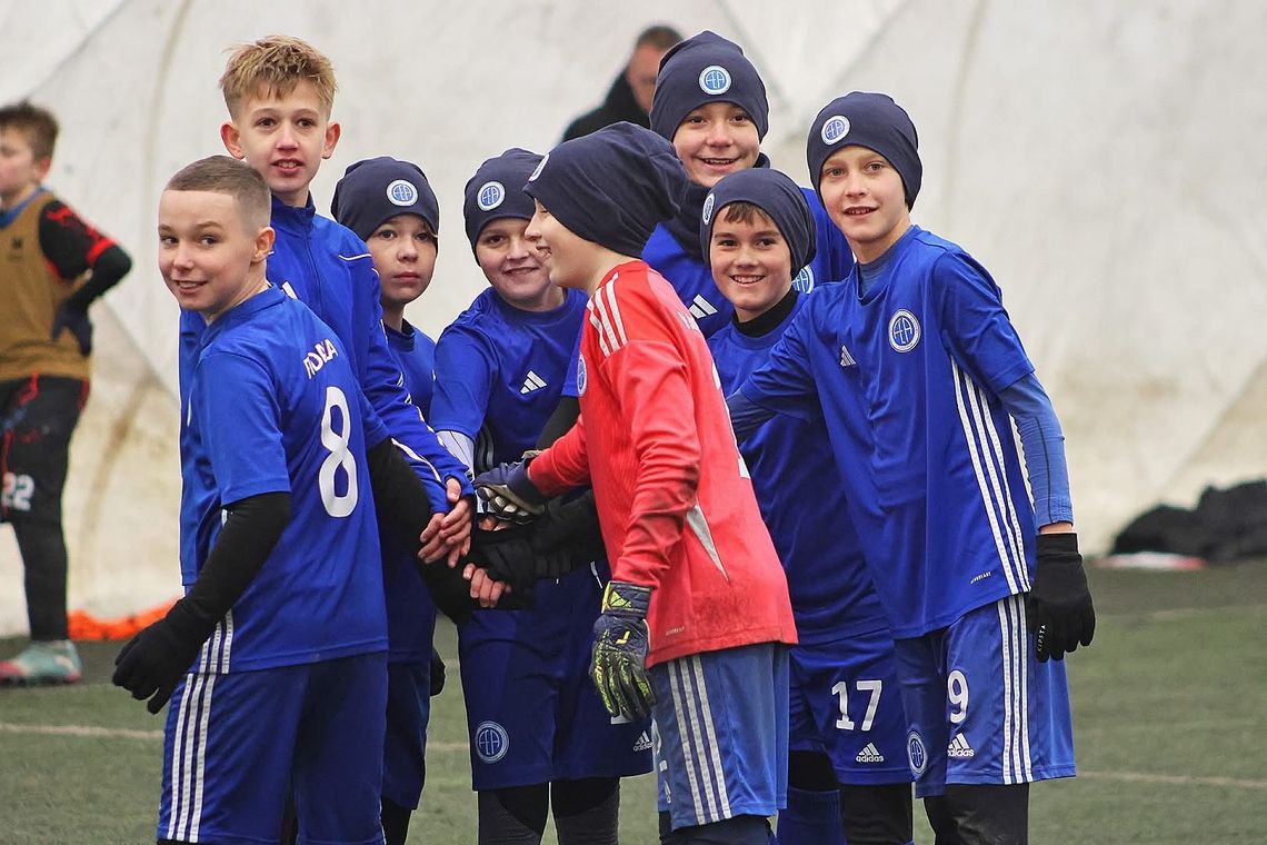 Turniej Mikołajkowy U-12 – FEA Gostynin na podium
