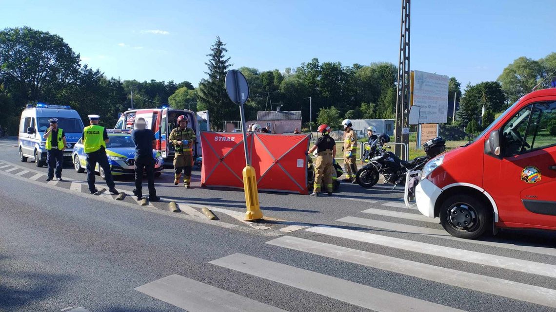 W Soczewce motocyklista potrącił pieszą na pasach