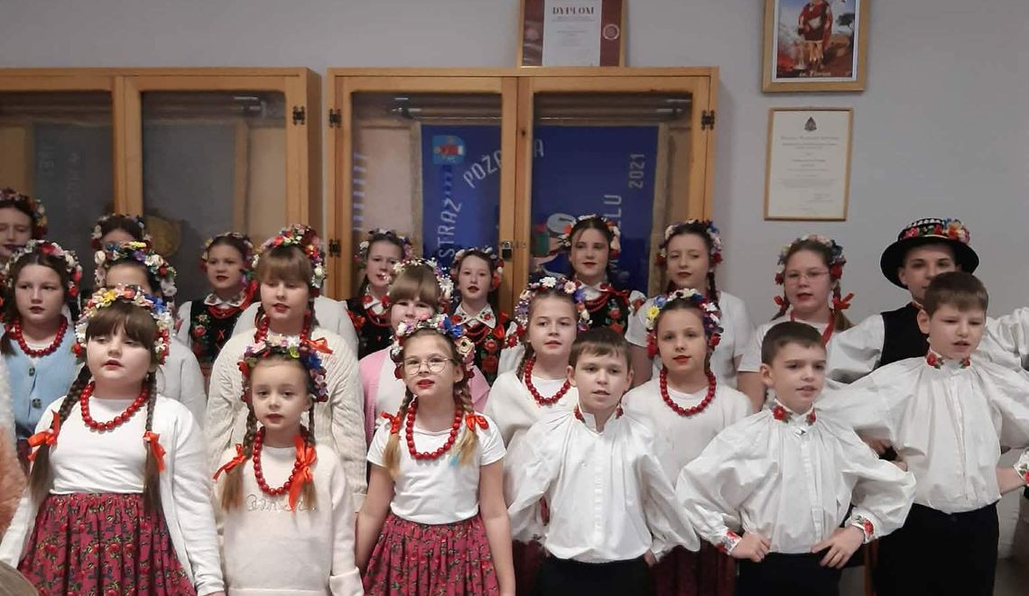 Wielopokoleniowe spotkanie noworoczne „Klubu Seniora 50+” z  Pacyny