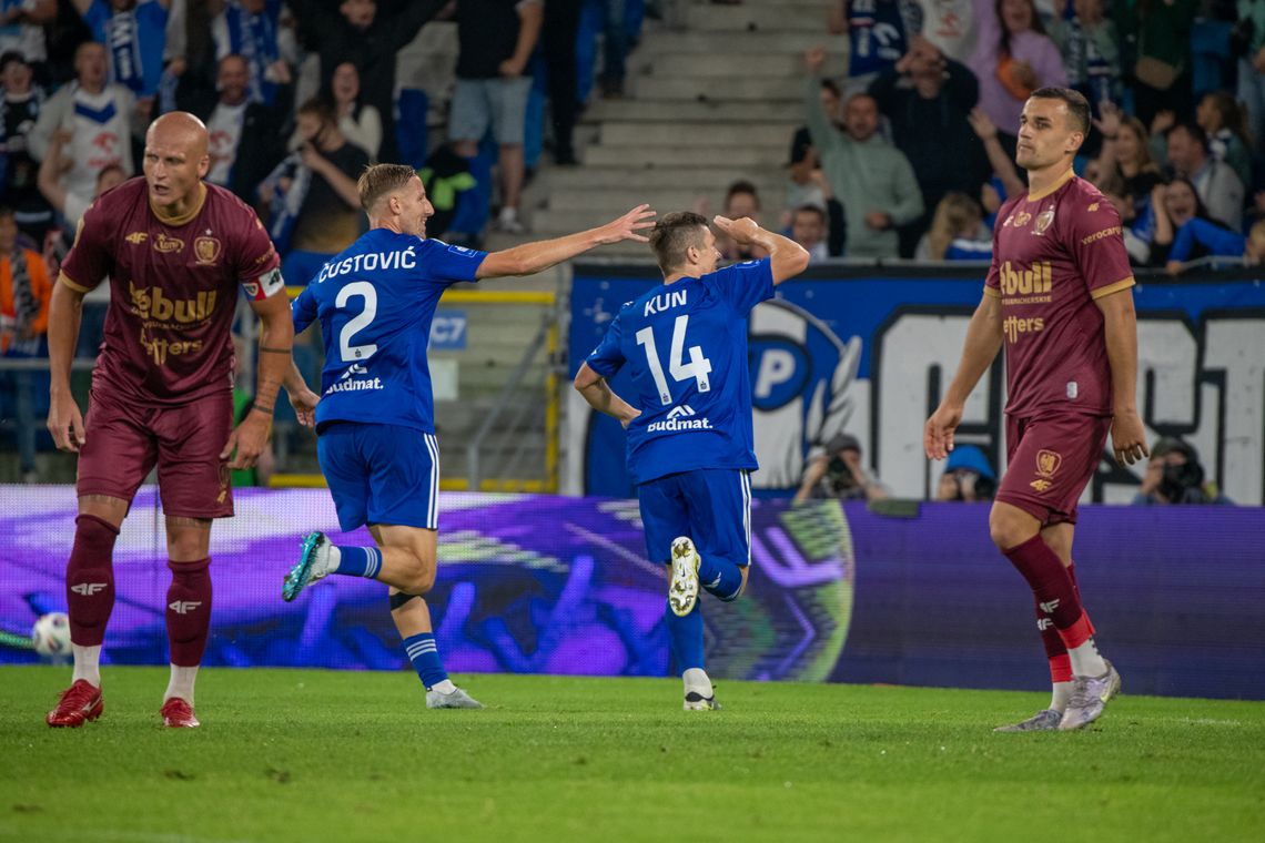 Wisła Płock liderem Ekstraklasy