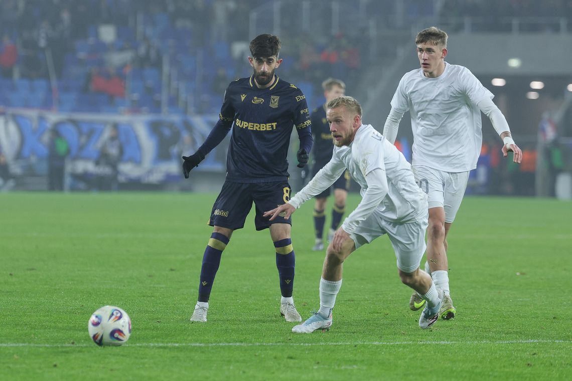 Wisła remisuje z mistrzem