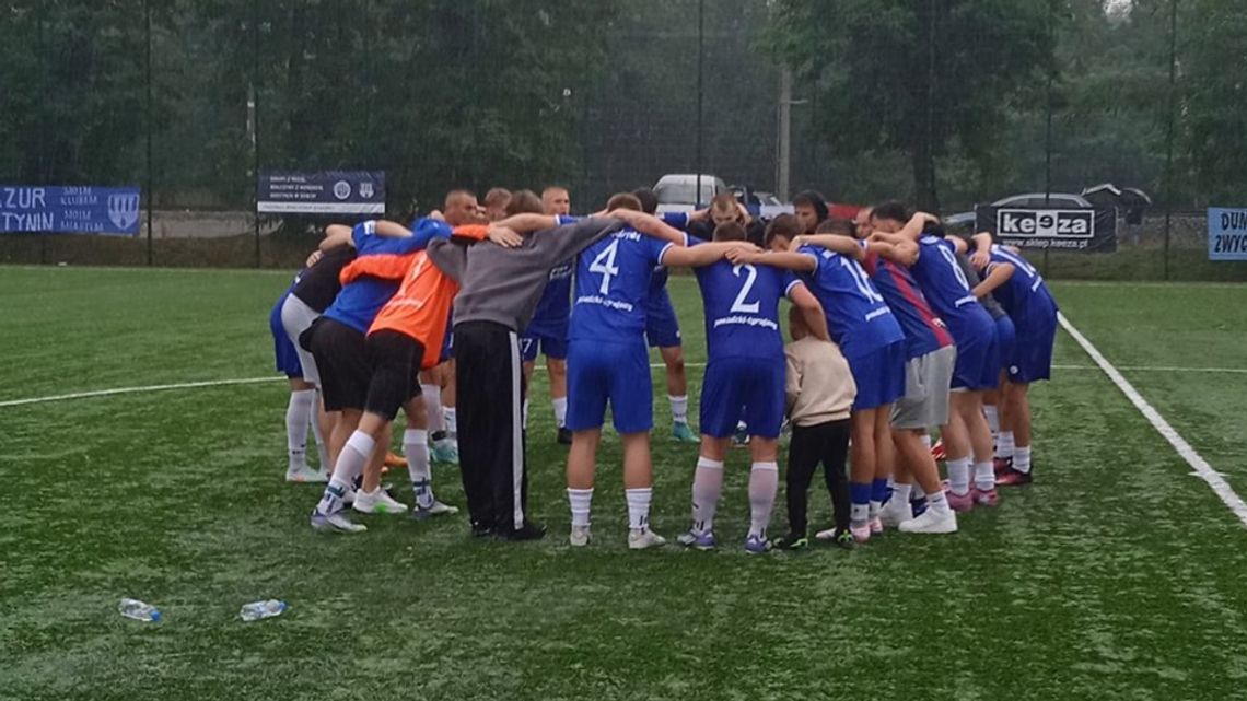 Pierwsze punkty Mazura Gostynin. Wygrana z Drobinem i hat-trick Grzegorza Kopaczewskiego