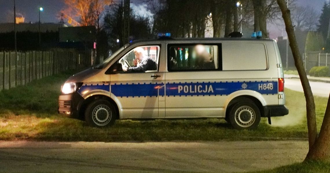 Policjanci ujęli sprawcę na gorącym uczynku.