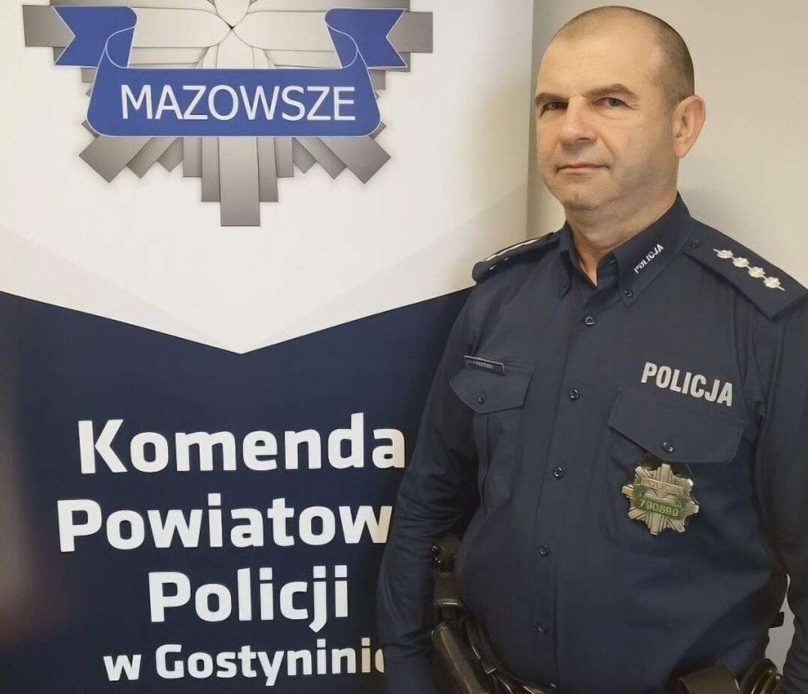 Zatrzymanie sprawcy kradzieży sklepowych przez gostynińskiego dzielnicowego po służbie