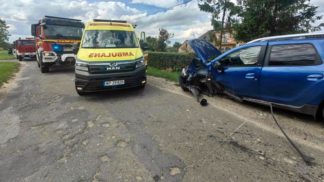 Zderzenie dwóch samochodów w Remkach