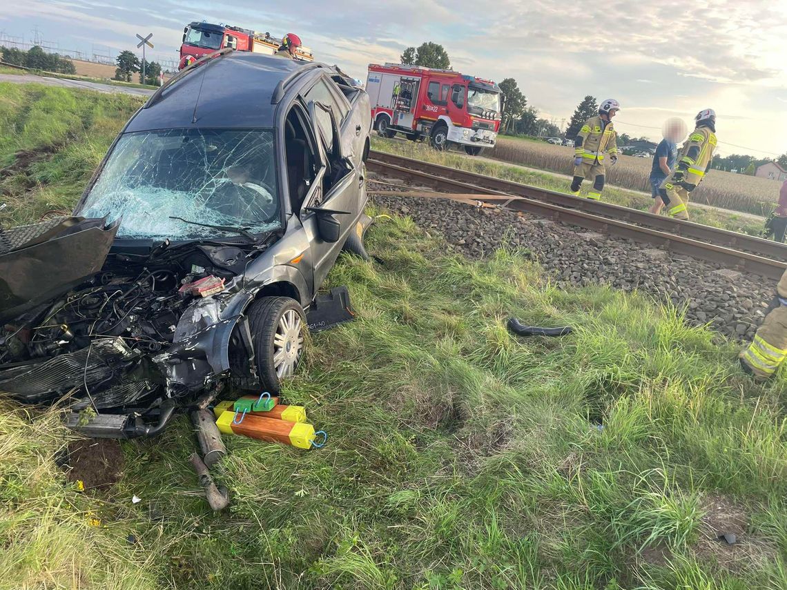 Zderzenie szynobusa z osobówką Zderzenie szynobusa z osobówką