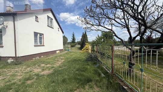 Dom do remontu z dużą działką i pięknym otoczeniem natury Dom do remontu z dużą działką i pięknym otoczeniem natury