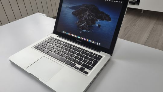 Laptop MacBook Pro MID 2012 - 13" - i5 2.5GHz - 8GB RAM - 256GB SSD