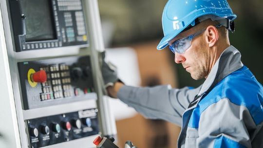 Praca dla tokarza / frezera Praca dla tokarza / frezera