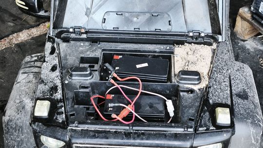 SAMOCHODZIK ELEKTRYCZNY DLA DZIECI MERCEDES AMG G63 6X6