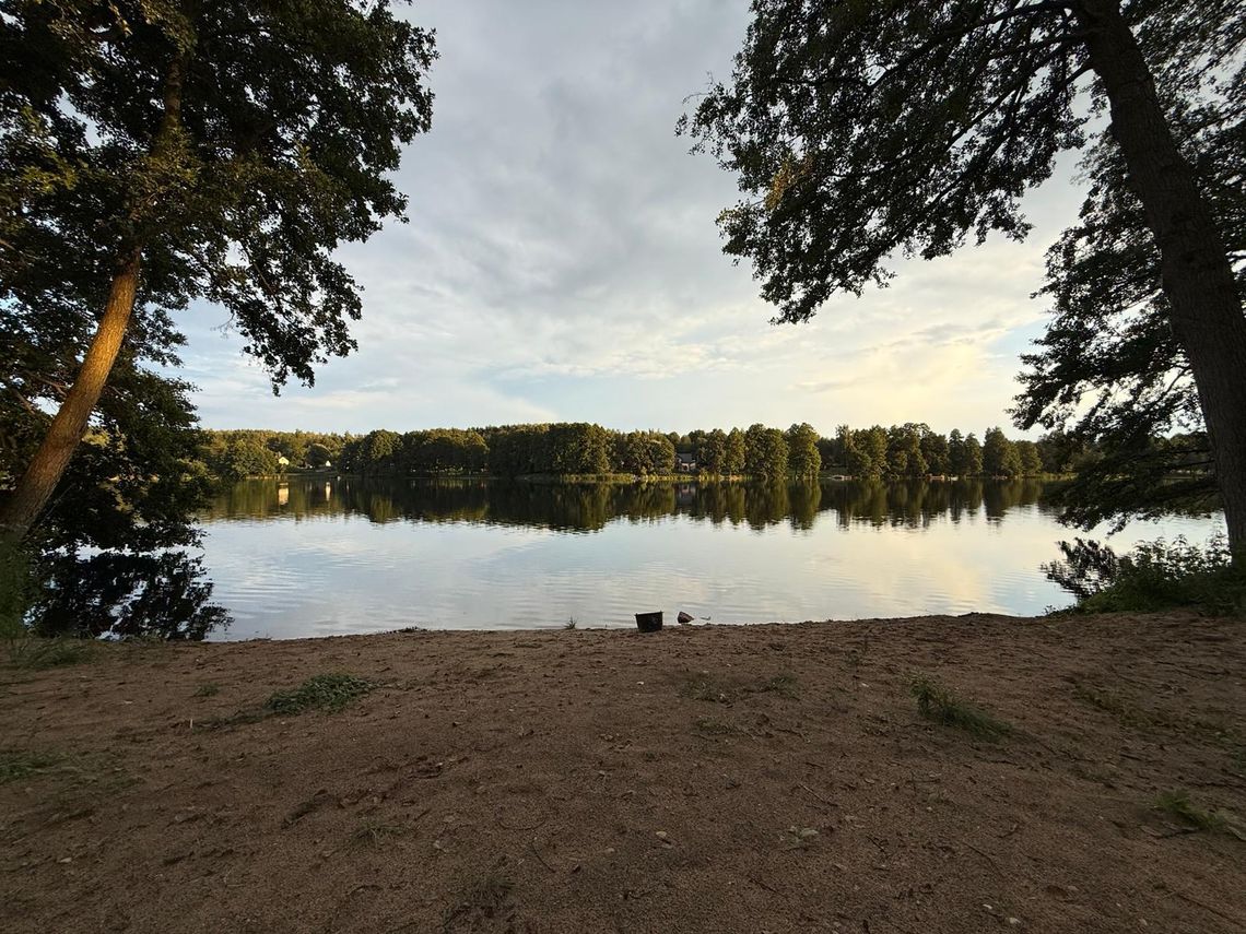 Działka z prywatnym dostępem do jeziora Sumino