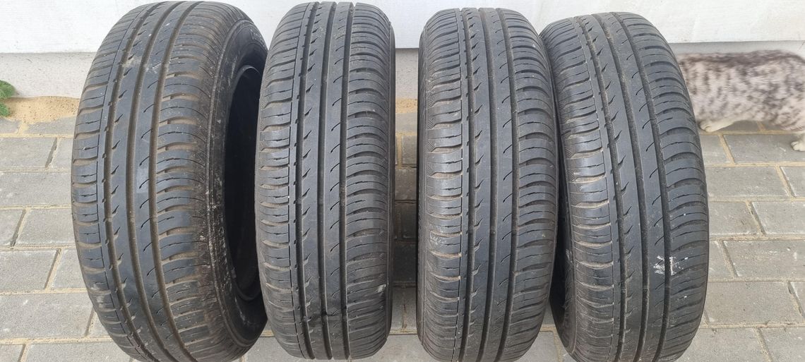 Sprzedam kpl. kół z oponami Sprzedam kpl. kół z oponami