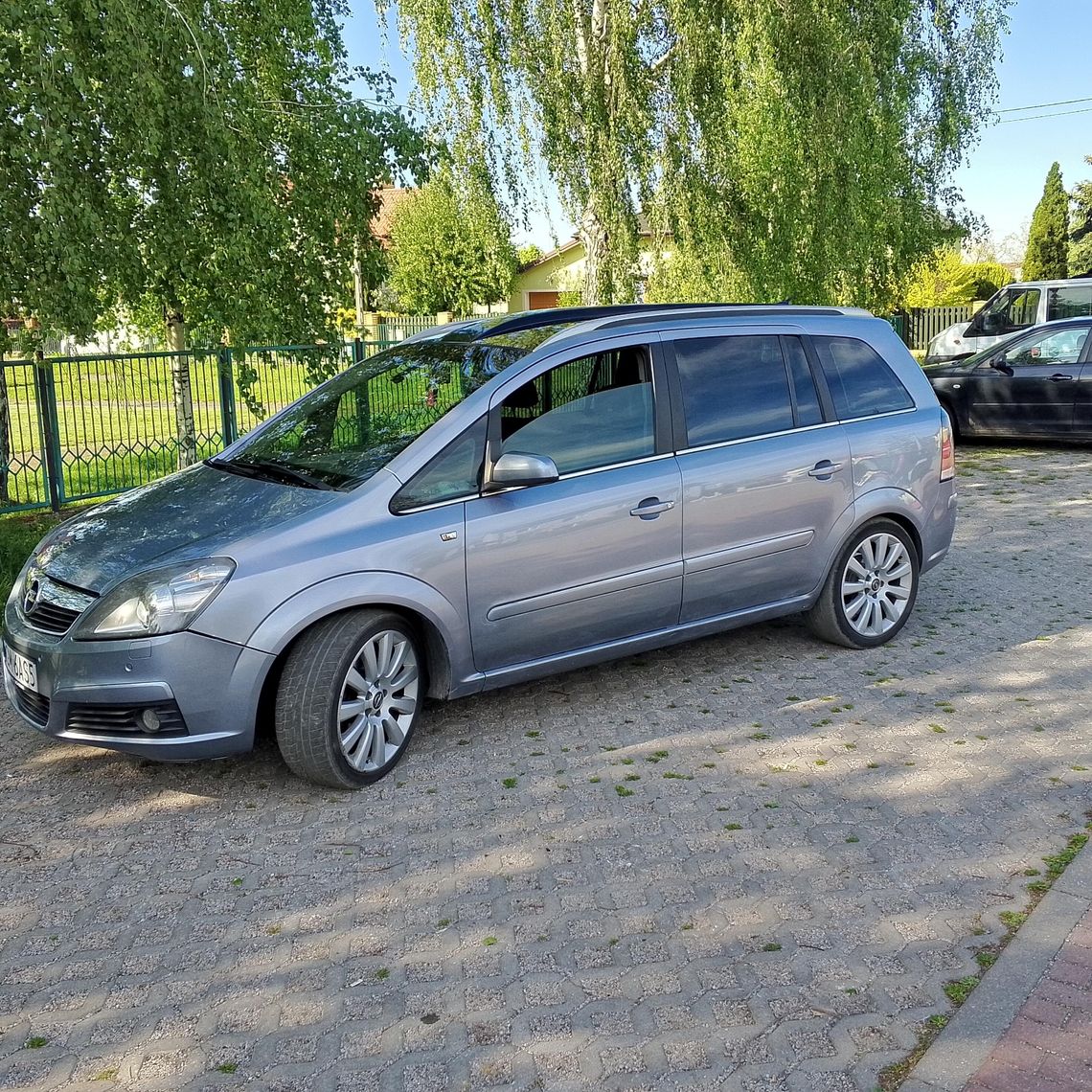 Sprzedam opla Zafira b 1.9cdti 150km Sprzedam opla Zafira b 1.9cdti 150km
