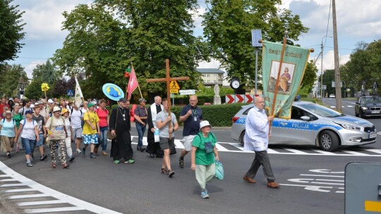 Trwa 36. piesza pielgrzymka Diecezji Płockiej na Jasną Górę. W niedzielę pątnicy odwiedzili Gostynin