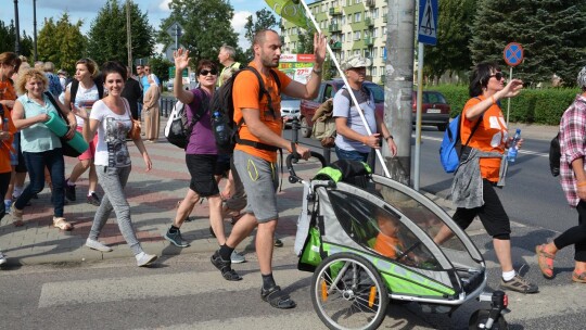 Trwa 36. piesza pielgrzymka Diecezji Płockiej na Jasną Górę. W niedzielę pątnicy odwiedzili Gostynin