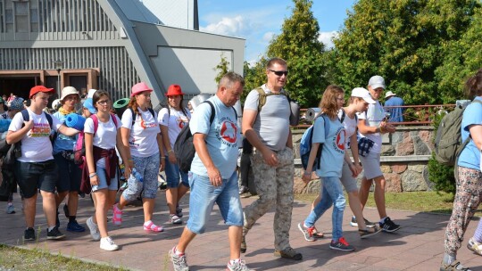 Trwa 36. piesza pielgrzymka Diecezji Płockiej na Jasną Górę. W niedzielę pątnicy odwiedzili Gostynin