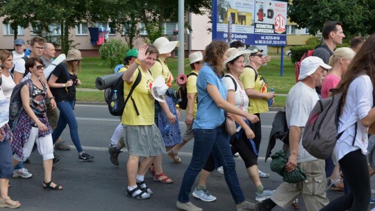 Trwa 36. piesza pielgrzymka Diecezji Płockiej na Jasną Górę. W niedzielę pątnicy odwiedzili Gostynin