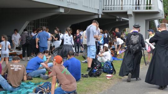 Trwa 36. piesza pielgrzymka Diecezji Płockiej na Jasną Górę. W niedzielę pątnicy odwiedzili Gostynin