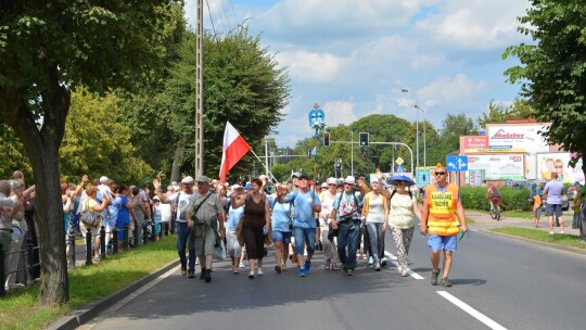 Trwa 36. piesza pielgrzymka Diecezji Płockiej na Jasną Górę. W niedzielę pątnicy odwiedzili Gostynin