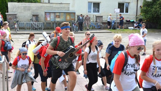 Trwa 36. piesza pielgrzymka Diecezji Płockiej na Jasną Górę. W niedzielę pątnicy odwiedzili Gostynin