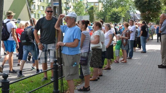 Trwa 36. piesza pielgrzymka Diecezji Płockiej na Jasną Górę. W niedzielę pątnicy odwiedzili Gostynin